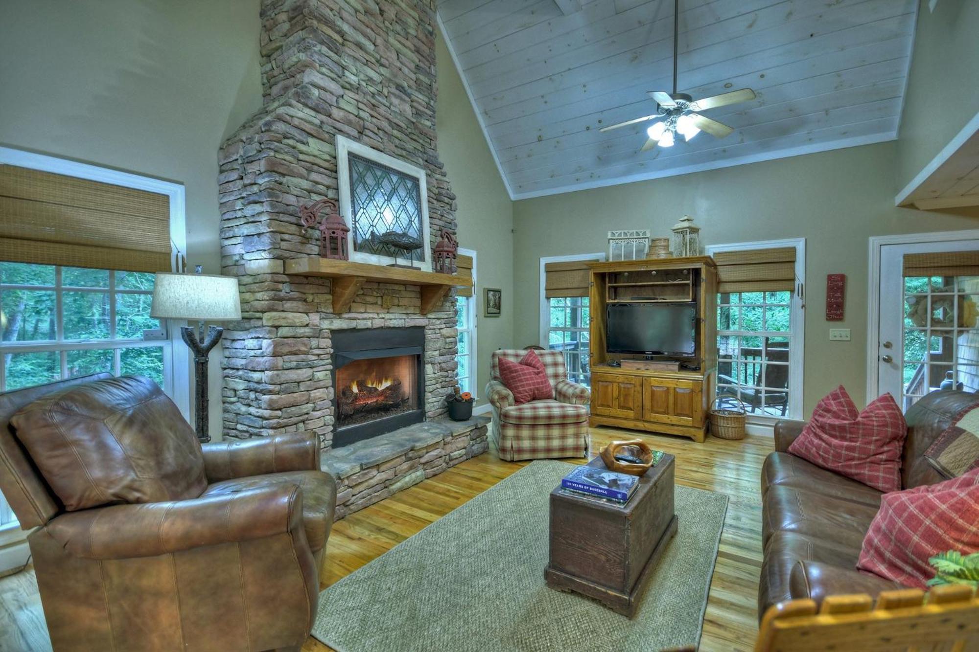 Southern Living Cottage Cozy Up By The Fire Relax On The Porch And Enjoy Peaceful Surroundings Blue Ridge Ngoại thất bức ảnh
